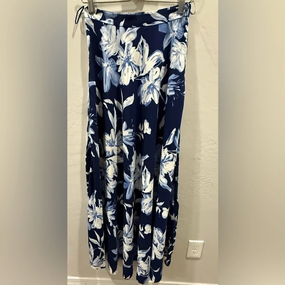 **For Sale: Lulus Long Maxi Fancy Skirt – Blue & White, Size Medium** - Picture 2 of 6